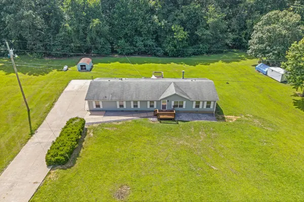 4736 Mickle Ln, Clarksville, TN 37043