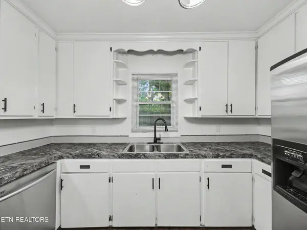 2311 Cedar Lane, Knoxville, TN 37918