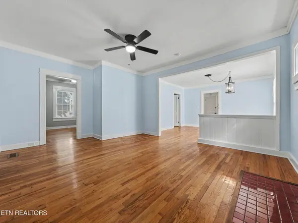 2311 Cedar Lane, Knoxville, TN 37918