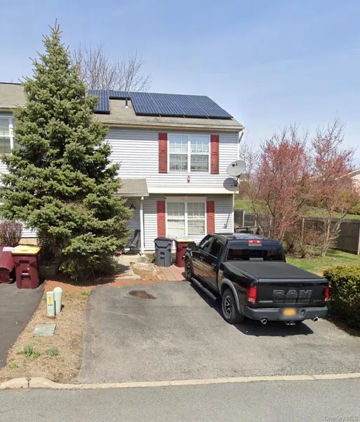 37 Marian CT, Warwick, NY 10990