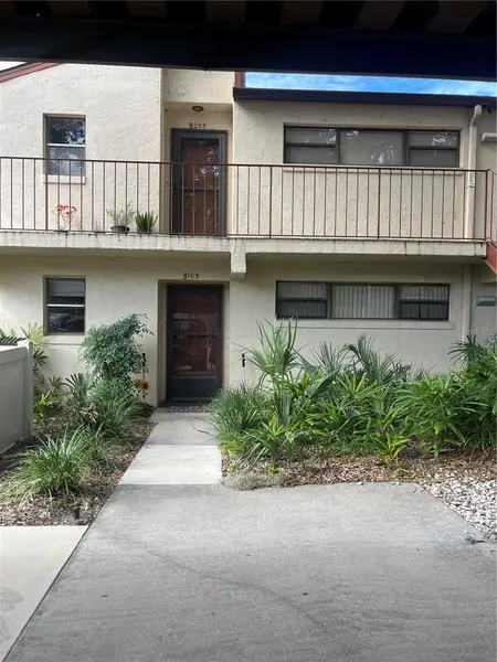 4300 BAYWOOD BLVD #B105, Mount Dora, FL 32757