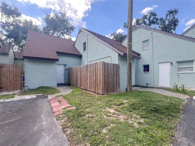 12414 N 58TH ST #63, Tampa, FL 33617