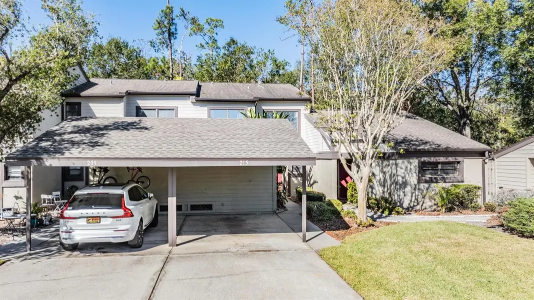 215 WOODS LANDING TRL, Oldsmar, FL 34677
