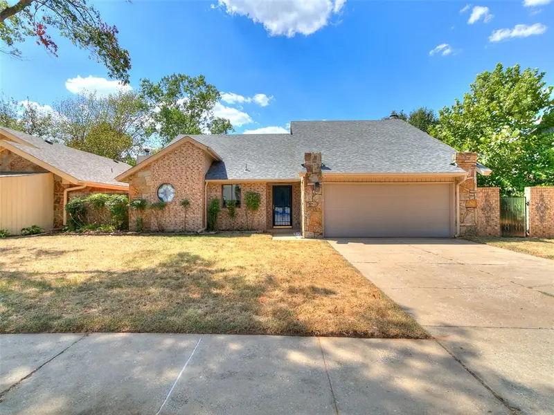 260 N Creekdale DR, Norman, OK 73072