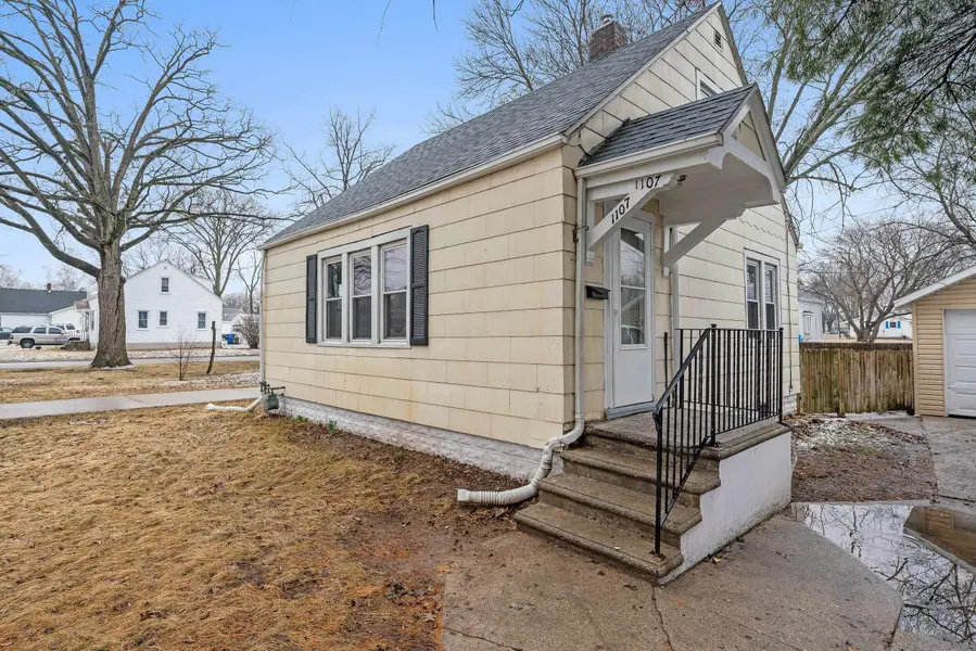 1107 SHEA AVE, Green Bay, WI 54303