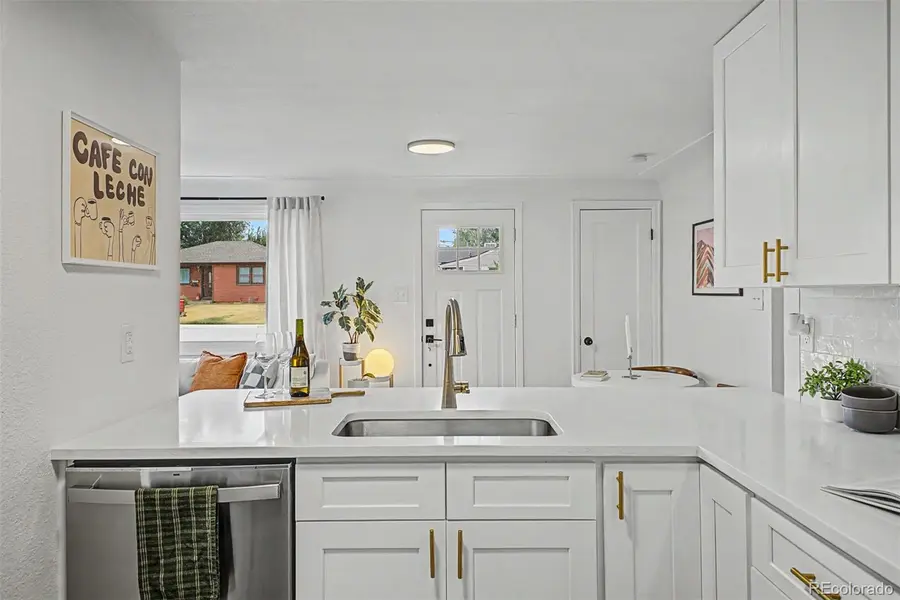 3070 W Ford PL, Denver, CO 80219