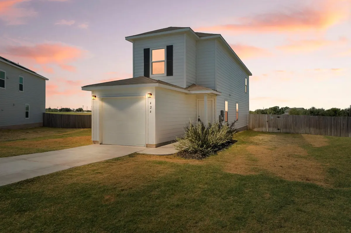 424 Marty Allen LOOP, Jarrell, TX 76537