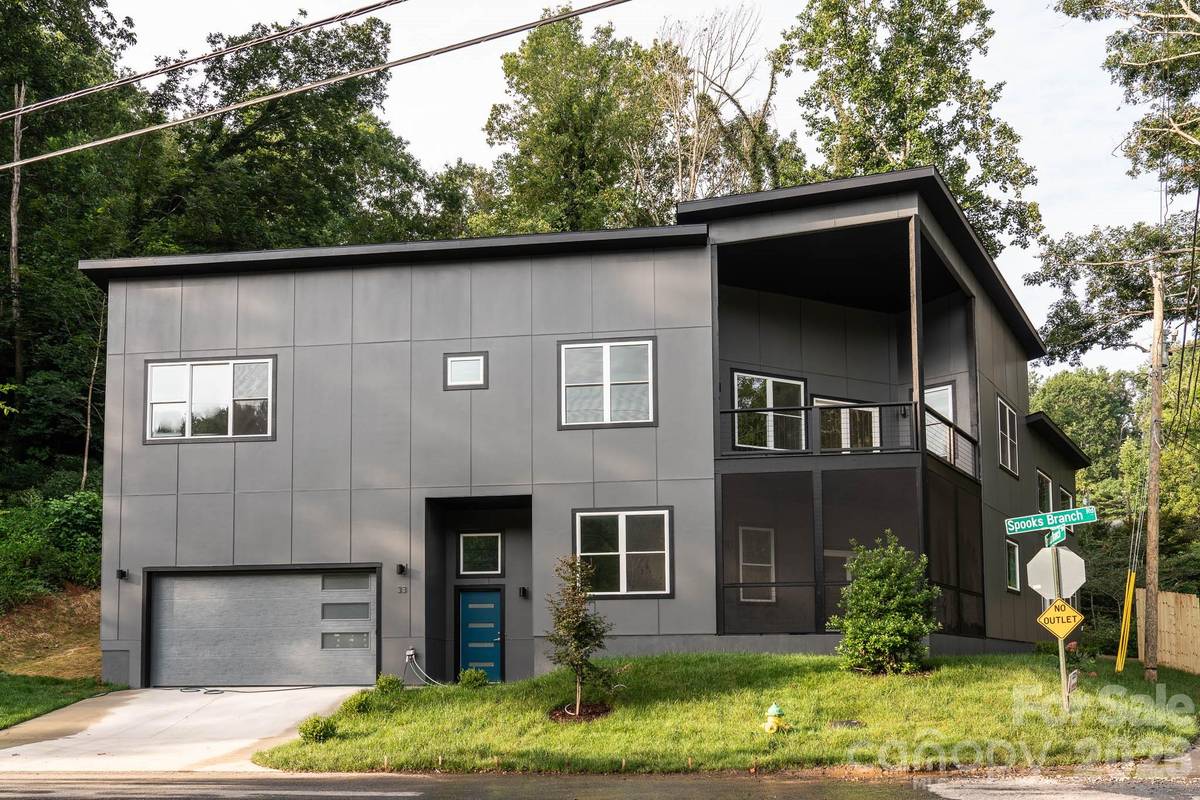 33 Spooks Branch RD, Asheville, NC 28804
