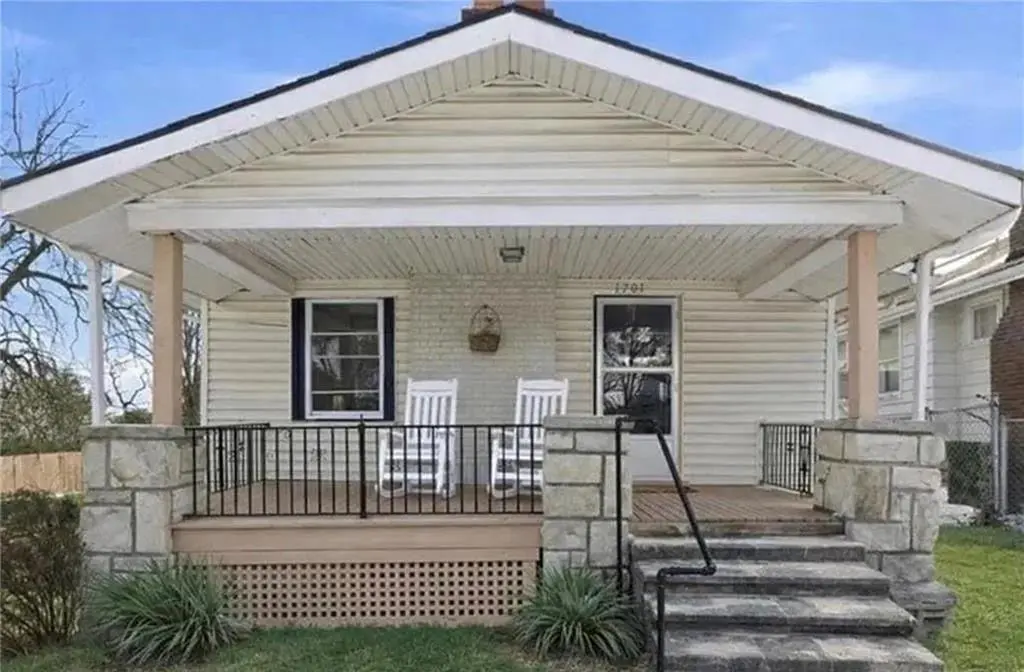 1701 Cleveland AVE, Kansas City, KS 66104