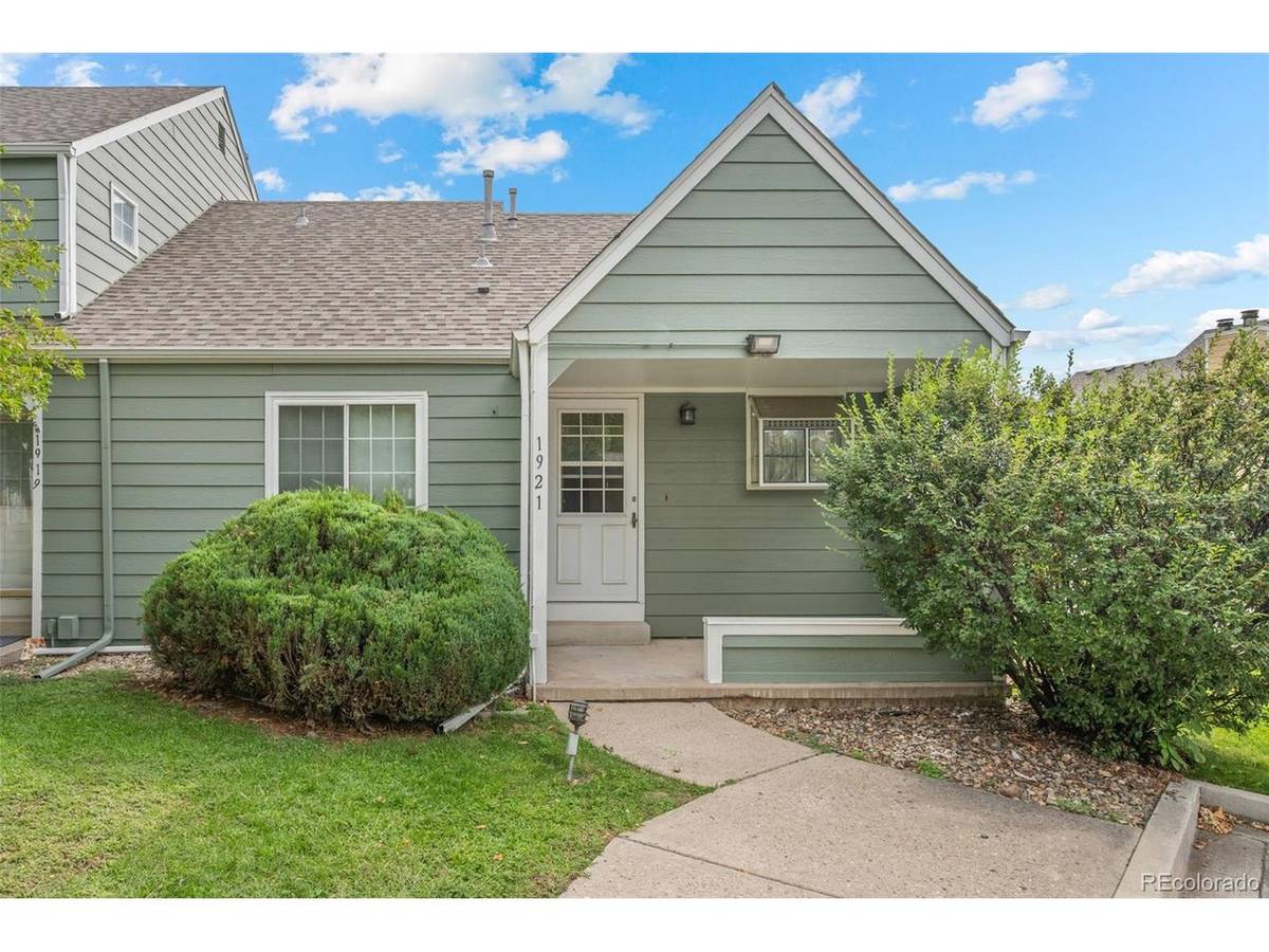1921 S Balsam, Denver, CO 80227