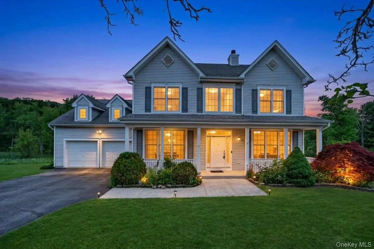 5 Oldwyck CRES, Highland Mills, NY 10930