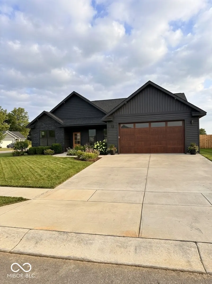 1521 N Washington ST, Rushville, IN 46173