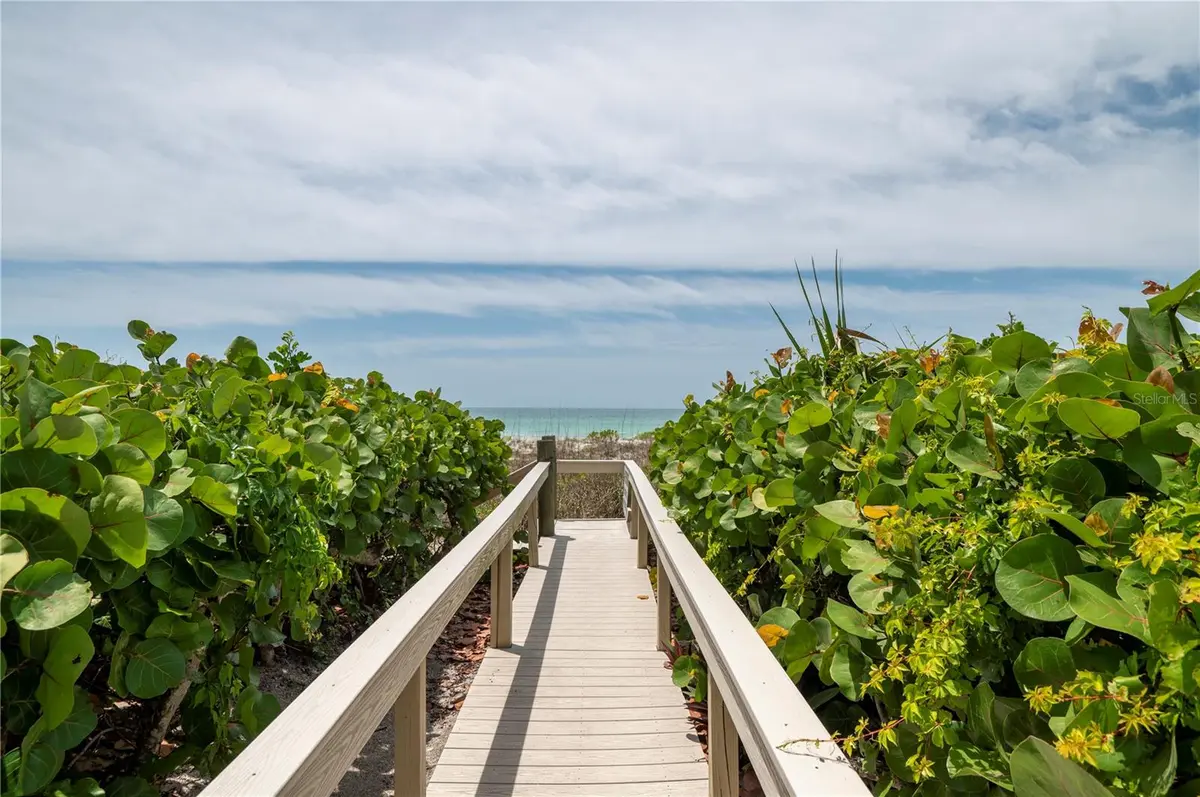 2675 GULF OF MEXICO DR #204, Longboat Key, FL 34228