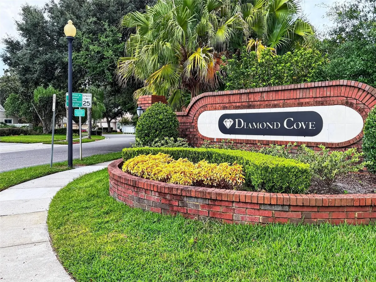 8040 SOLITAIRE CT, Orlando, FL 32836