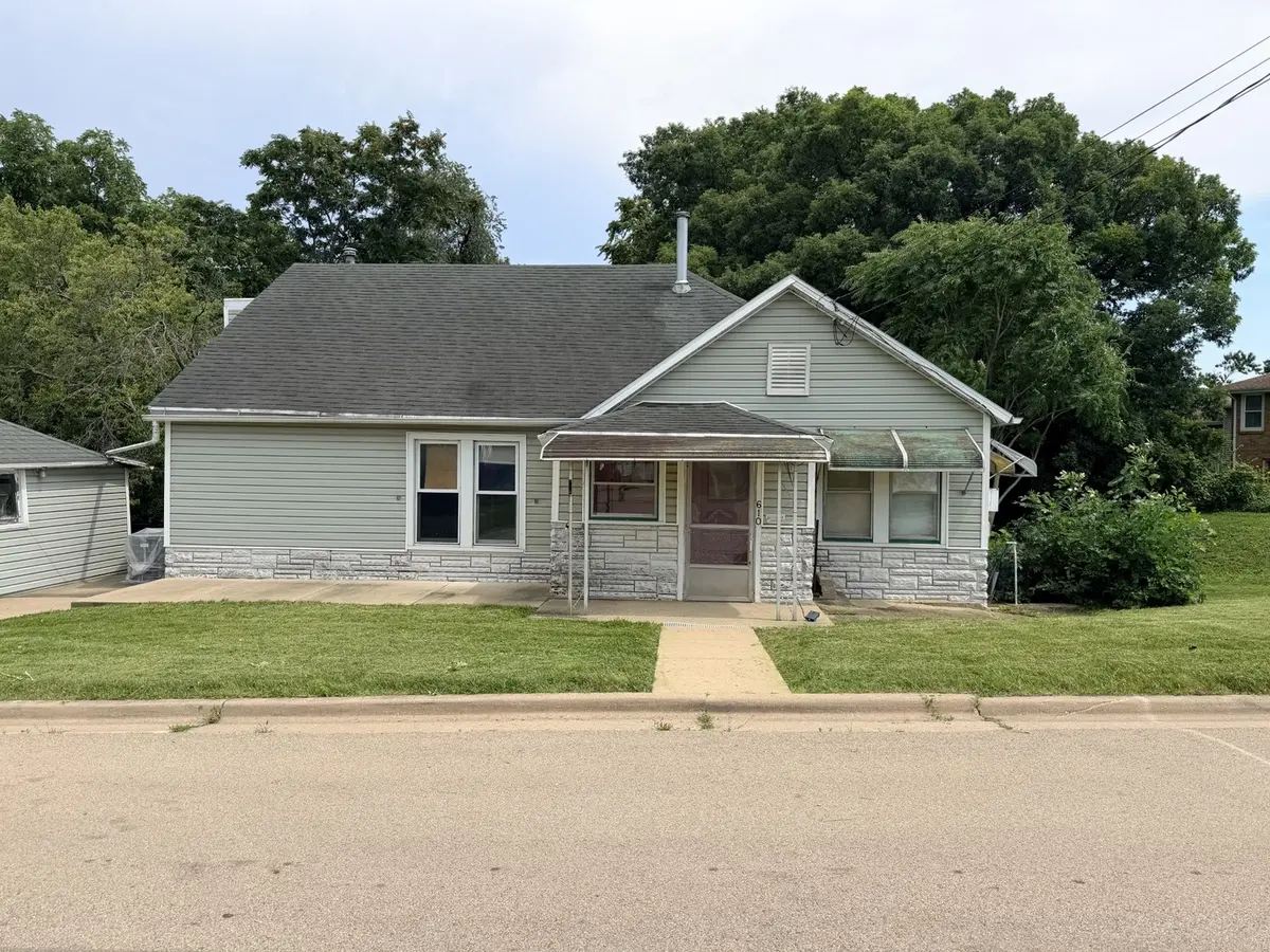 610 Wyatt AVE, Oglesby, IL 61348