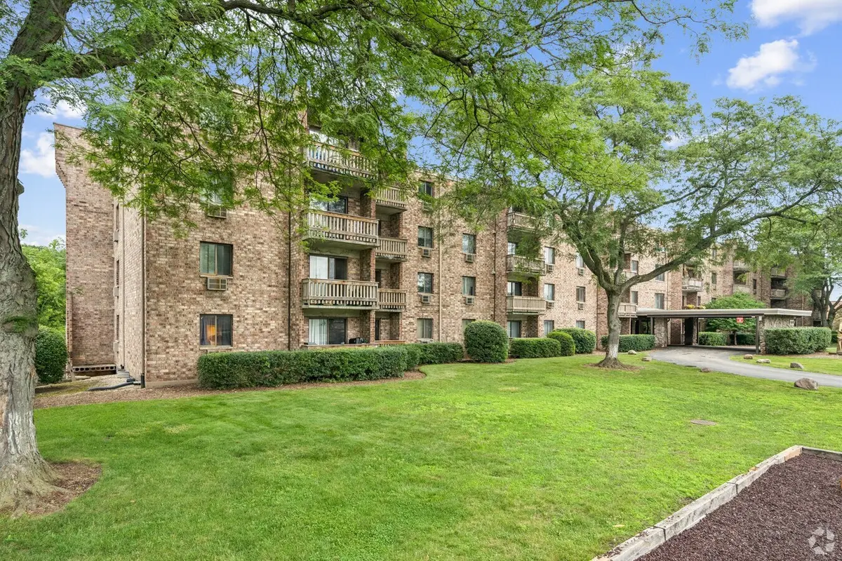 1820 N Delany RD #112, Gurnee, IL 60031