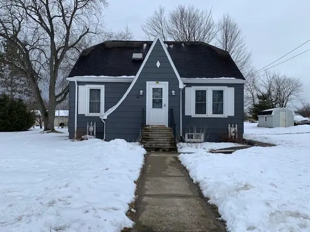 420 GREEN BAY AVE, Oconto Falls, WI 54154