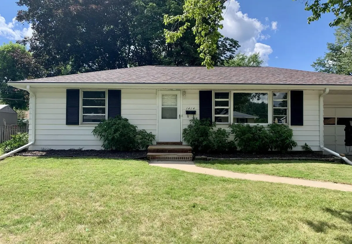 1414 10TH AVE, Green Bay, WI 54304