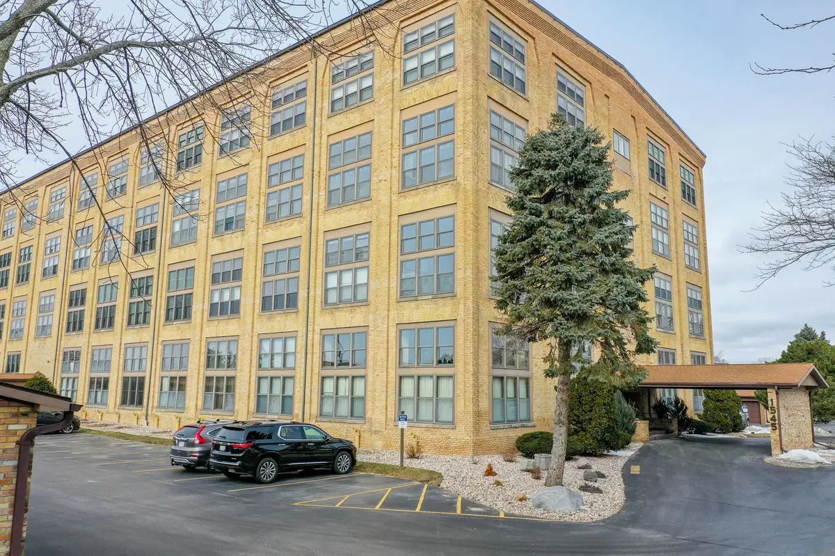 1545 ARBORETUM DR #227, Oshkosh, WI 54901-2797