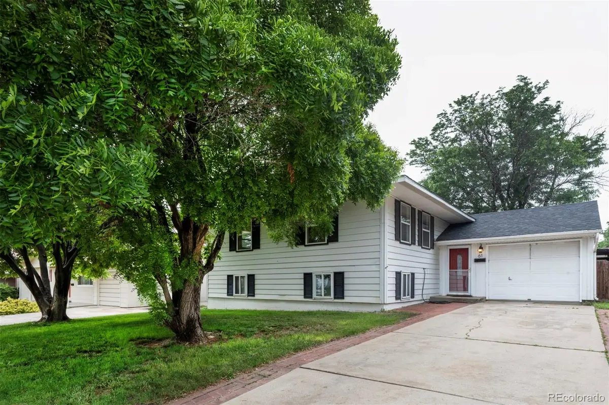 61 Louis Nelson RD, Pueblo, CO 81001