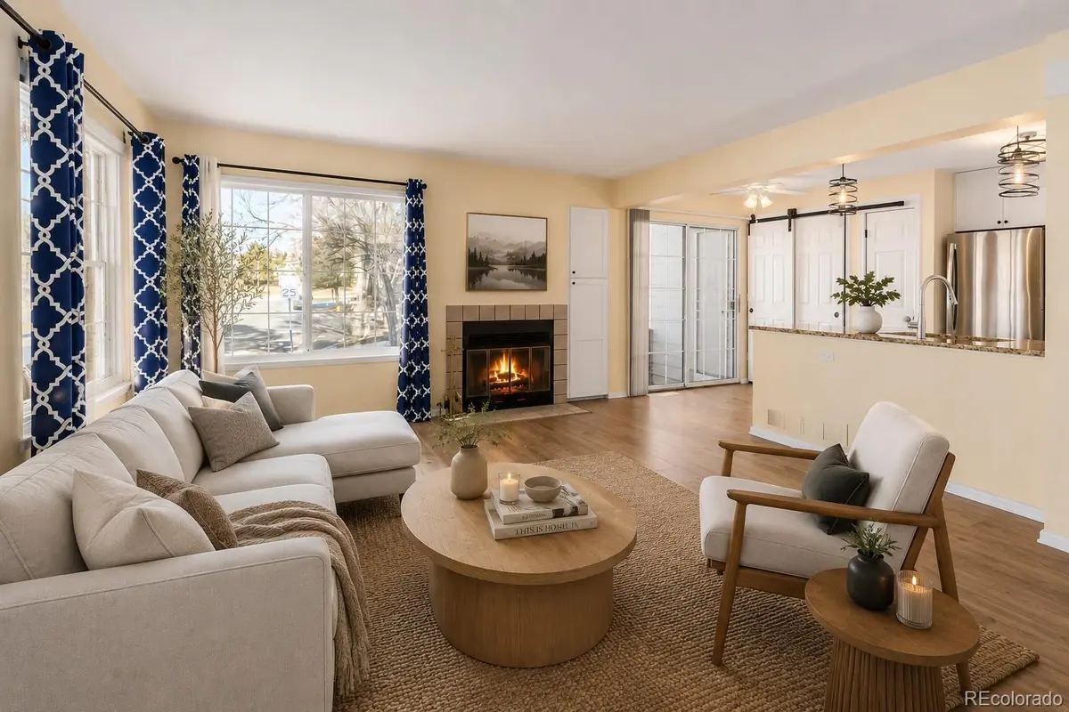 4084 S Carson ST #A, Aurora, CO 80014
