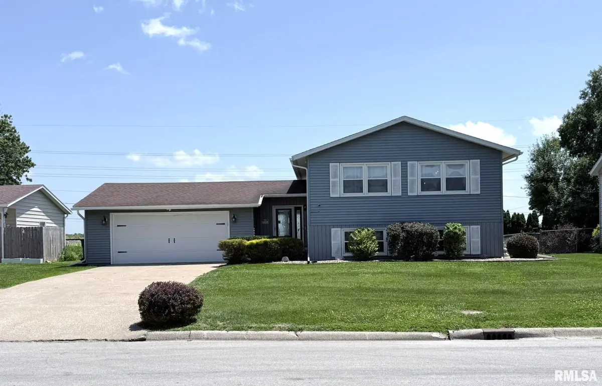 1639 MEADOW LARK DR, Galesburg, IL 61401
