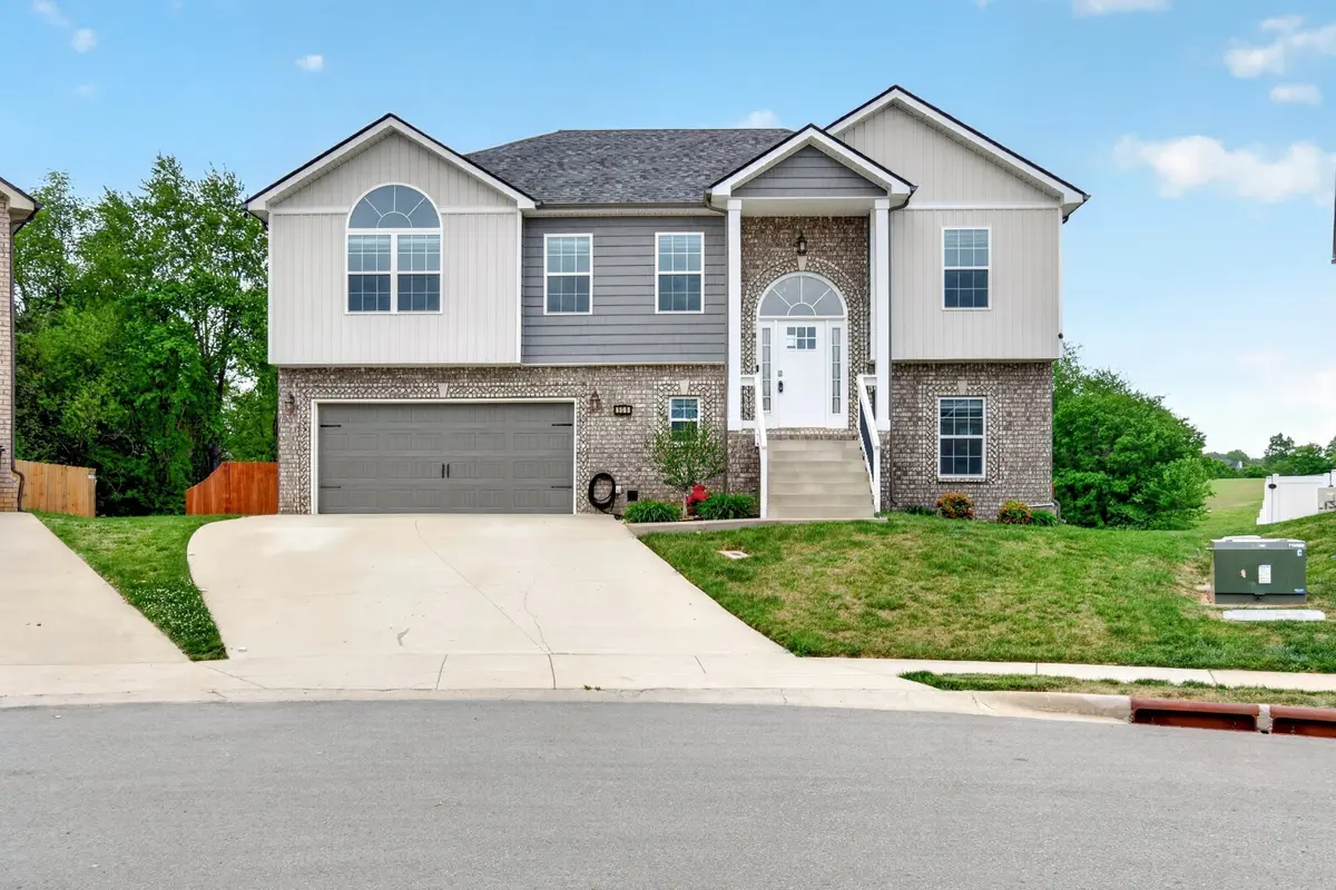 509 Wingfield Ct, Clarksville, TN 37043