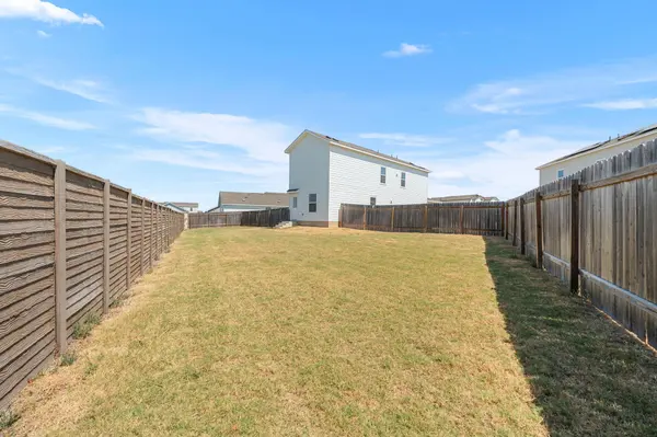 424 Marty Allen LOOP, Jarrell, TX 76537