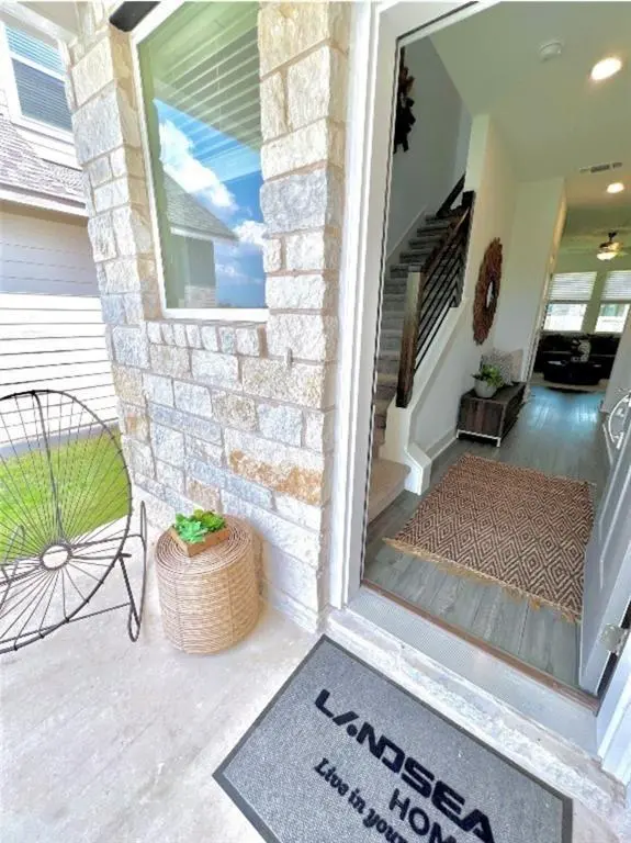 208 Langhorne BND, Liberty Hill, TX 78642