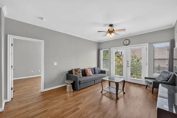 2502 Leon ST #304, Austin, TX 78705