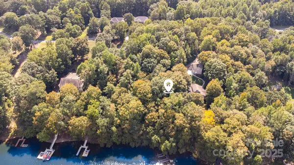 8068 Summit Ridge DR, Catawba, NC 28609