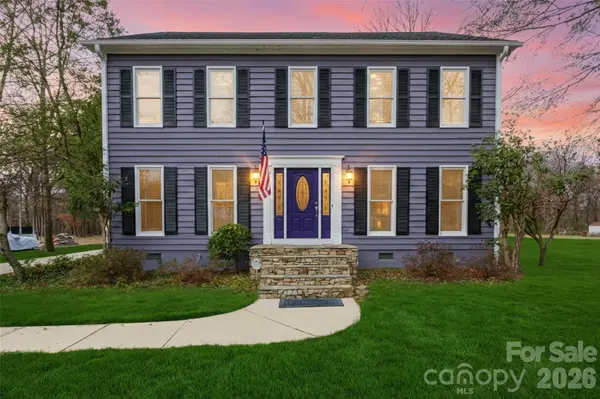 8230 Quail Hollow DR, Harrisburg, NC 28075