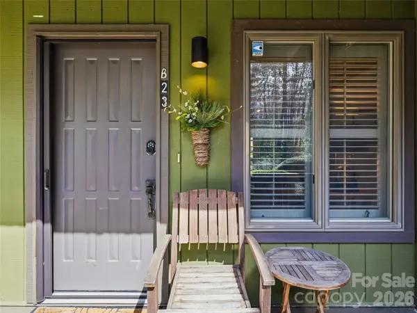 23 Gold Finch CT, Brevard, NC 28712