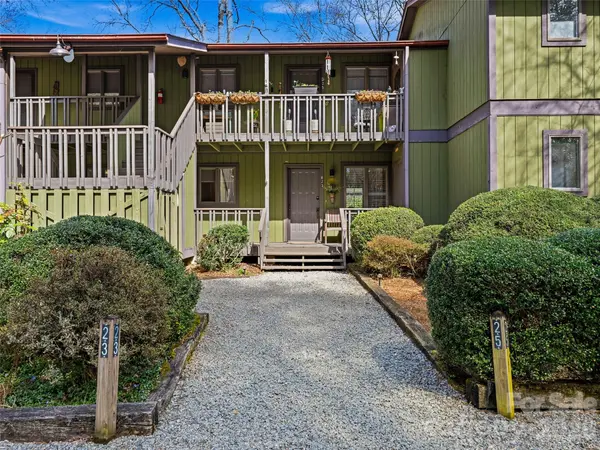 23 Gold Finch CT, Brevard, NC 28712