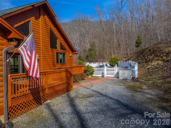 112 Hawks Nest RDG, Cullowhee, NC 28723