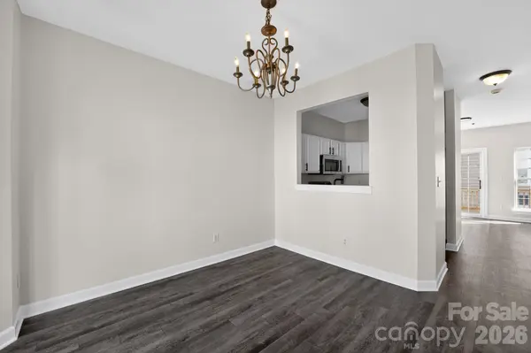 2838 Avalon Loop RD, Charlotte, NC 28269
