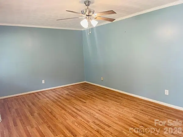 348 Random DR, New London, NC 28127