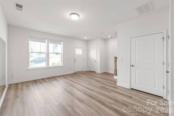15309 Ballancroft Pkwy, Charlotte, NC 28277