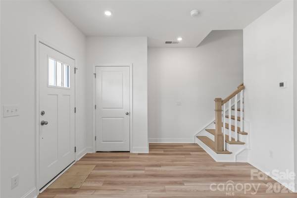 15309 Ballancroft Pkwy, Charlotte, NC 28277