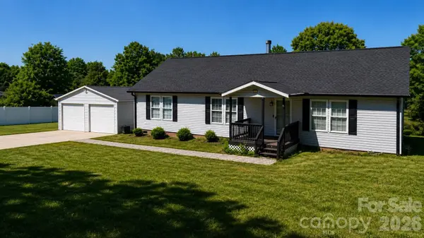 205 Moss DR,  Concord,  NC 28027
