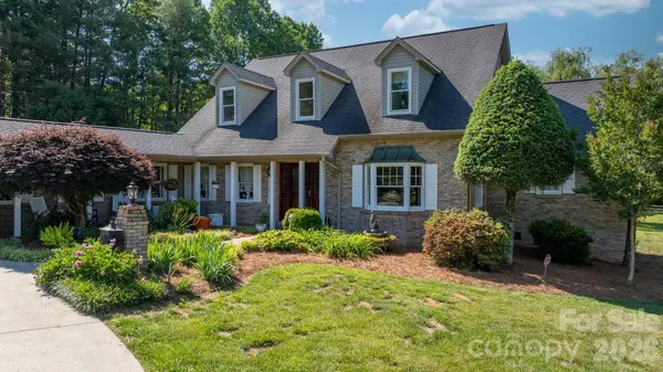 401 Redwood CT, Lenoir, NC 28645