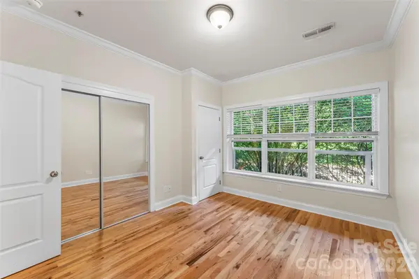 175 S Lexington AVE #202, Asheville, NC 28801