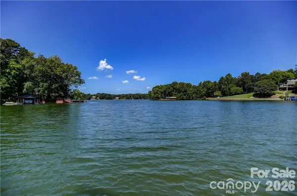105 Quail LN, Mooresville, NC 28117