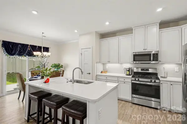 10434 Dalton Woods CT NW, Huntersville, NC 28078