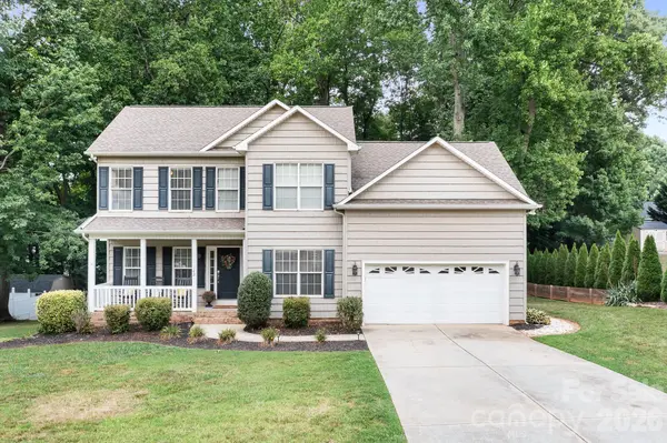 142 Valley Glen DR, Troutman, NC 28166