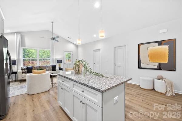 711 East DR, Cherryville, NC 28021