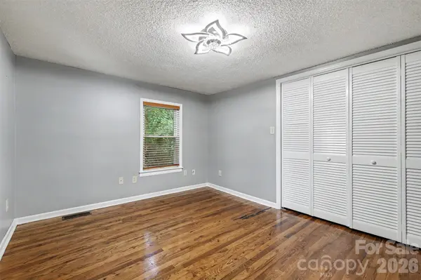 5196 Green RD, Stanley, NC 28164