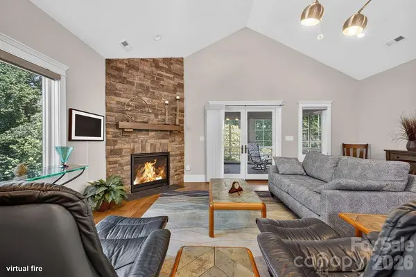 152 Sports Village DR, Hendersonville, NC 28739