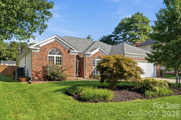 7877 Sedgebrook DR E, Stanley, NC 28164