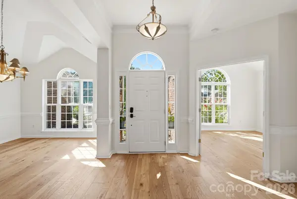 7877 Sedgebrook DR E, Stanley, NC 28164